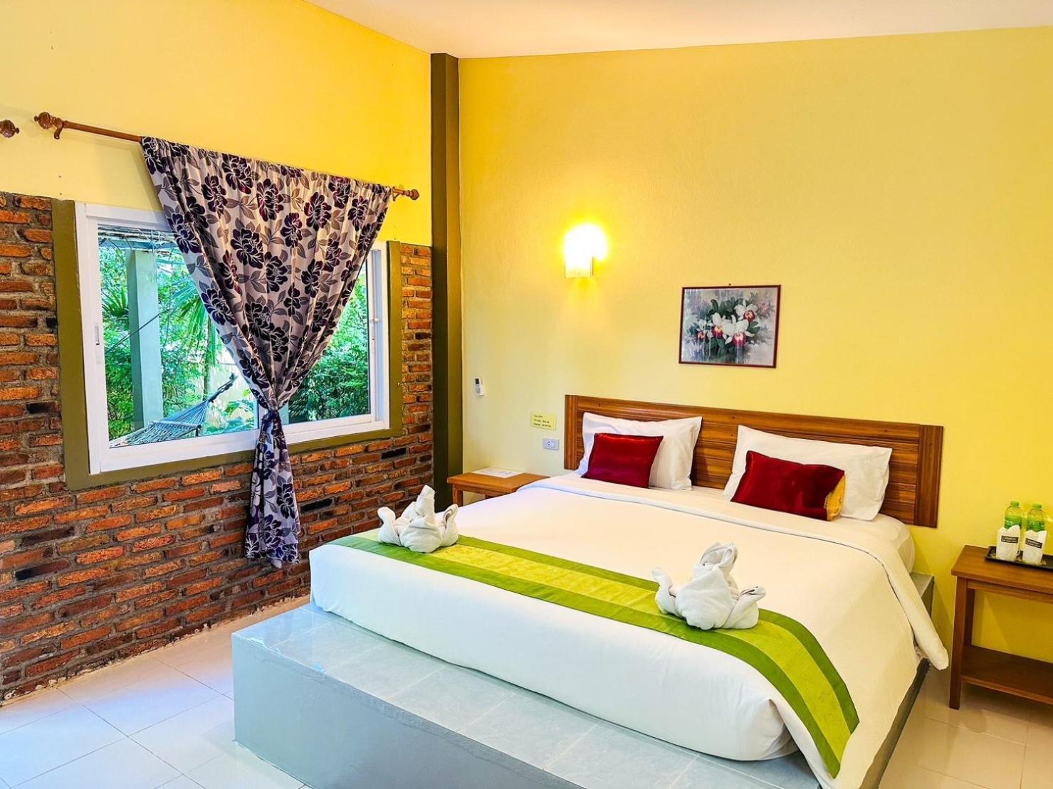 Lanta Baan Nok Resort Koh Lanta Bagian luar foto