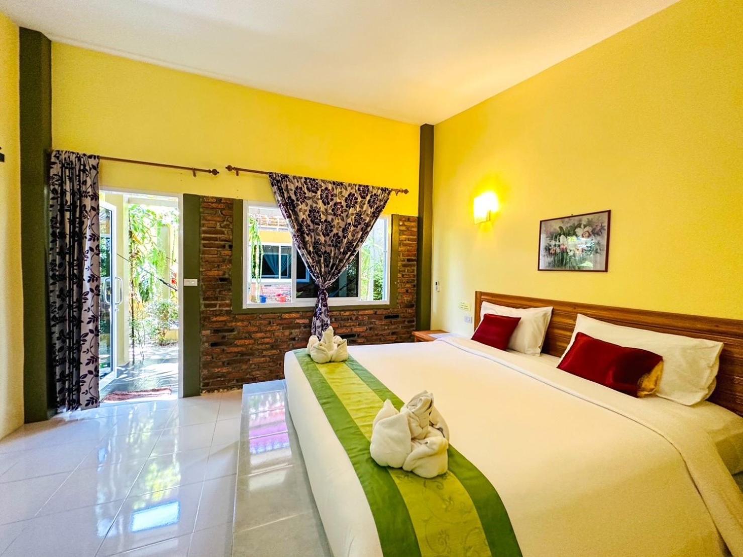 Lanta Baan Nok Resort Koh Lanta Bagian luar foto