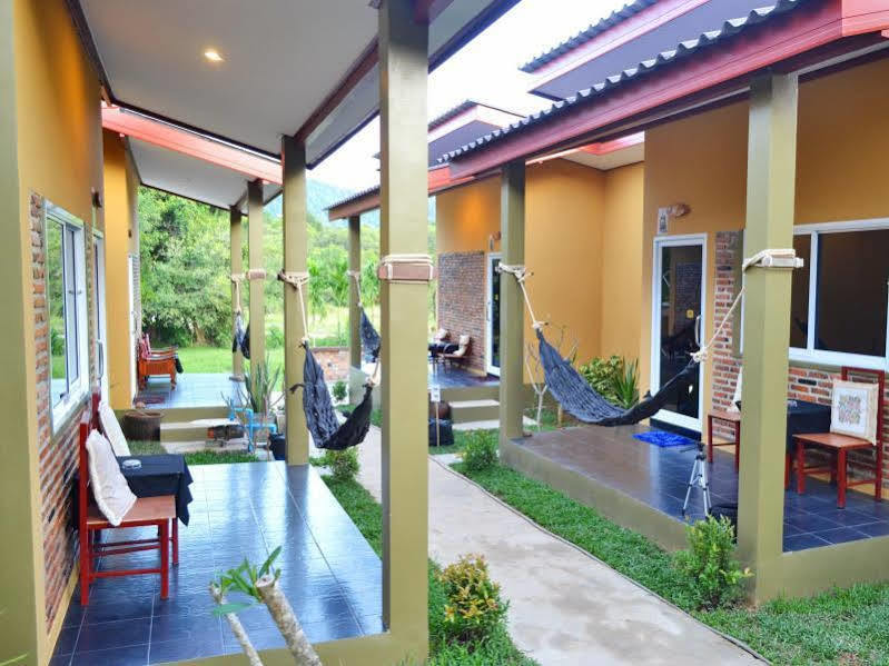Lanta Baan Nok Resort Koh Lanta Bagian luar foto