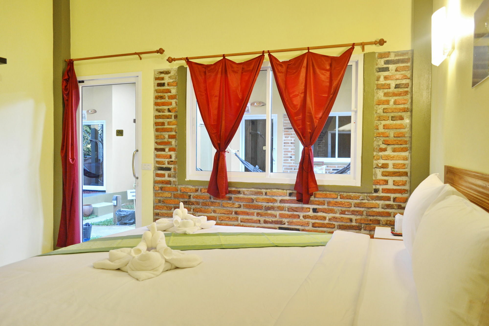 Lanta Baan Nok Resort Koh Lanta Bagian luar foto