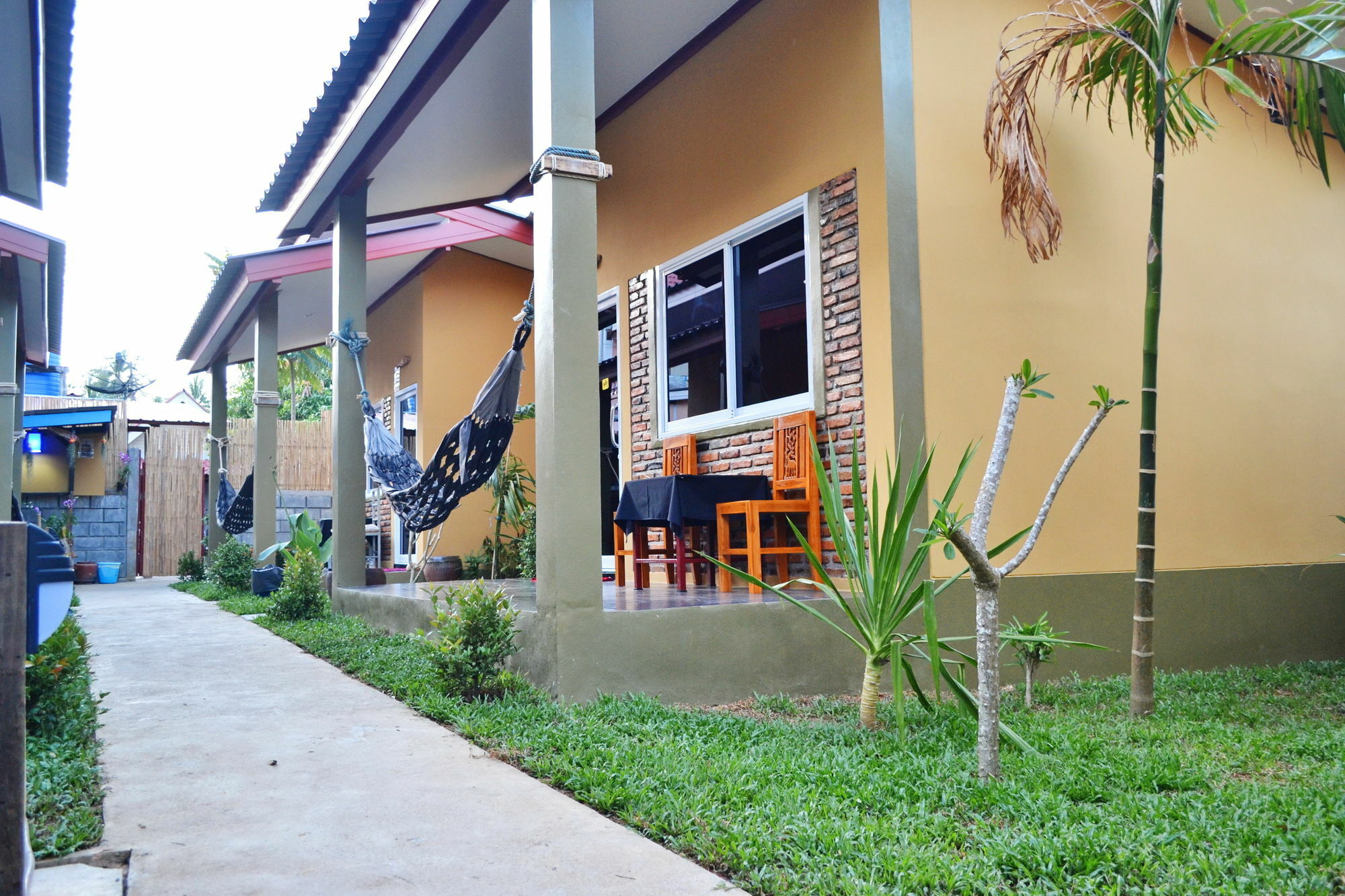 Lanta Baan Nok Resort Koh Lanta Bagian luar foto